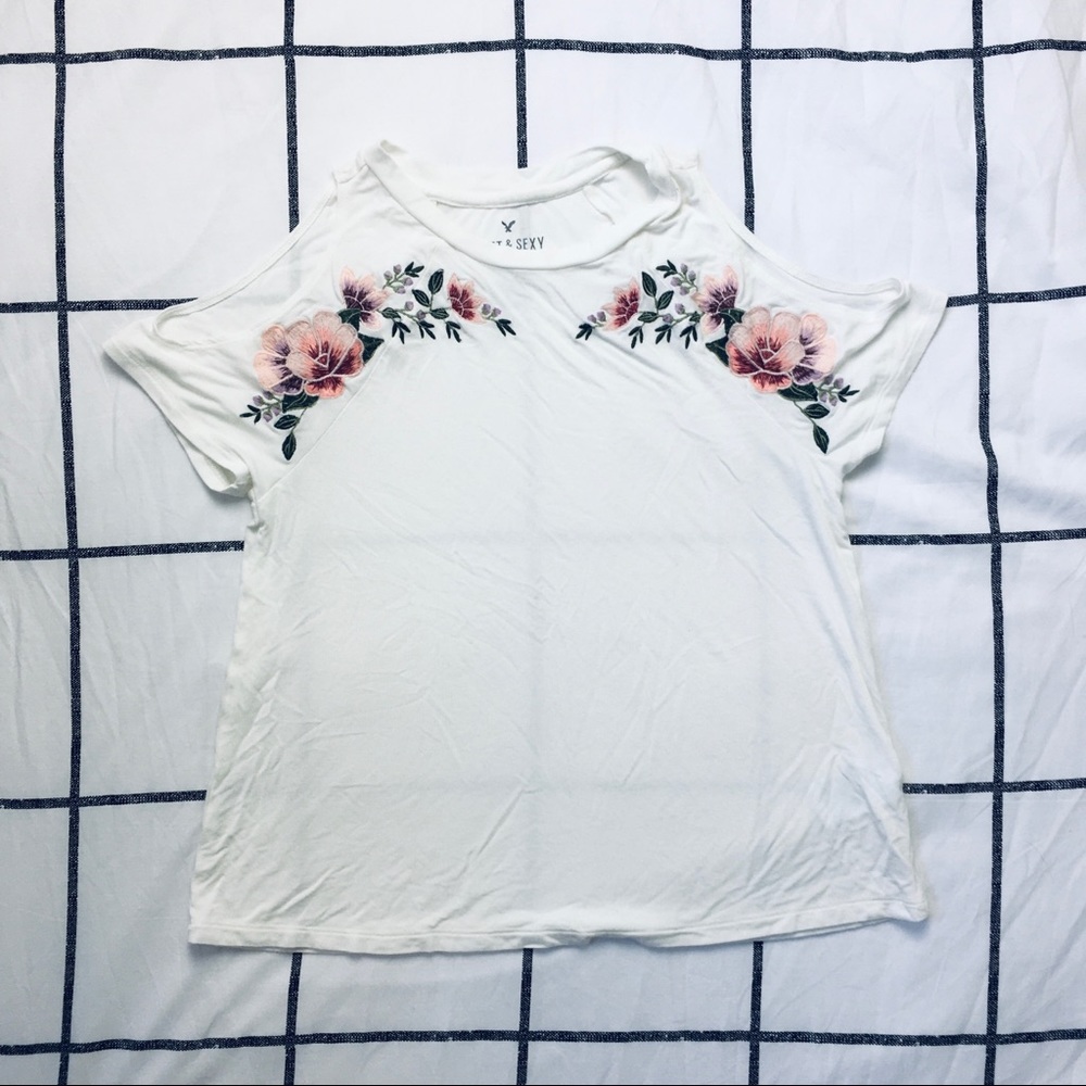 ✰ american eagle cold shoulder soft & sexy tee